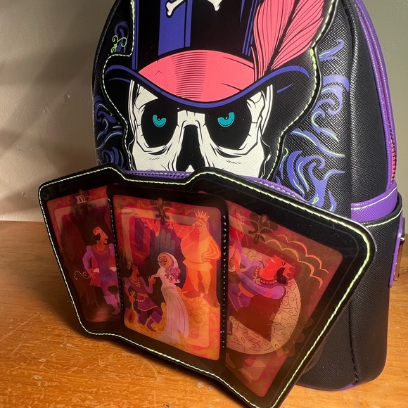 Disney Villains x Loungefly Dr Facilius Glow in the dark bag NWT - Picture 11 of 16